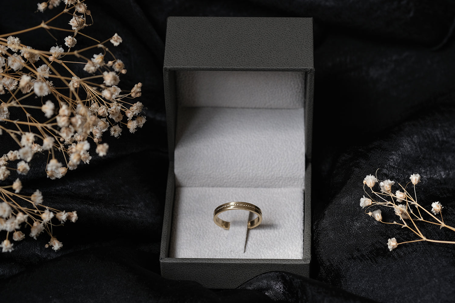 טבעת נישואין זהב נקודות